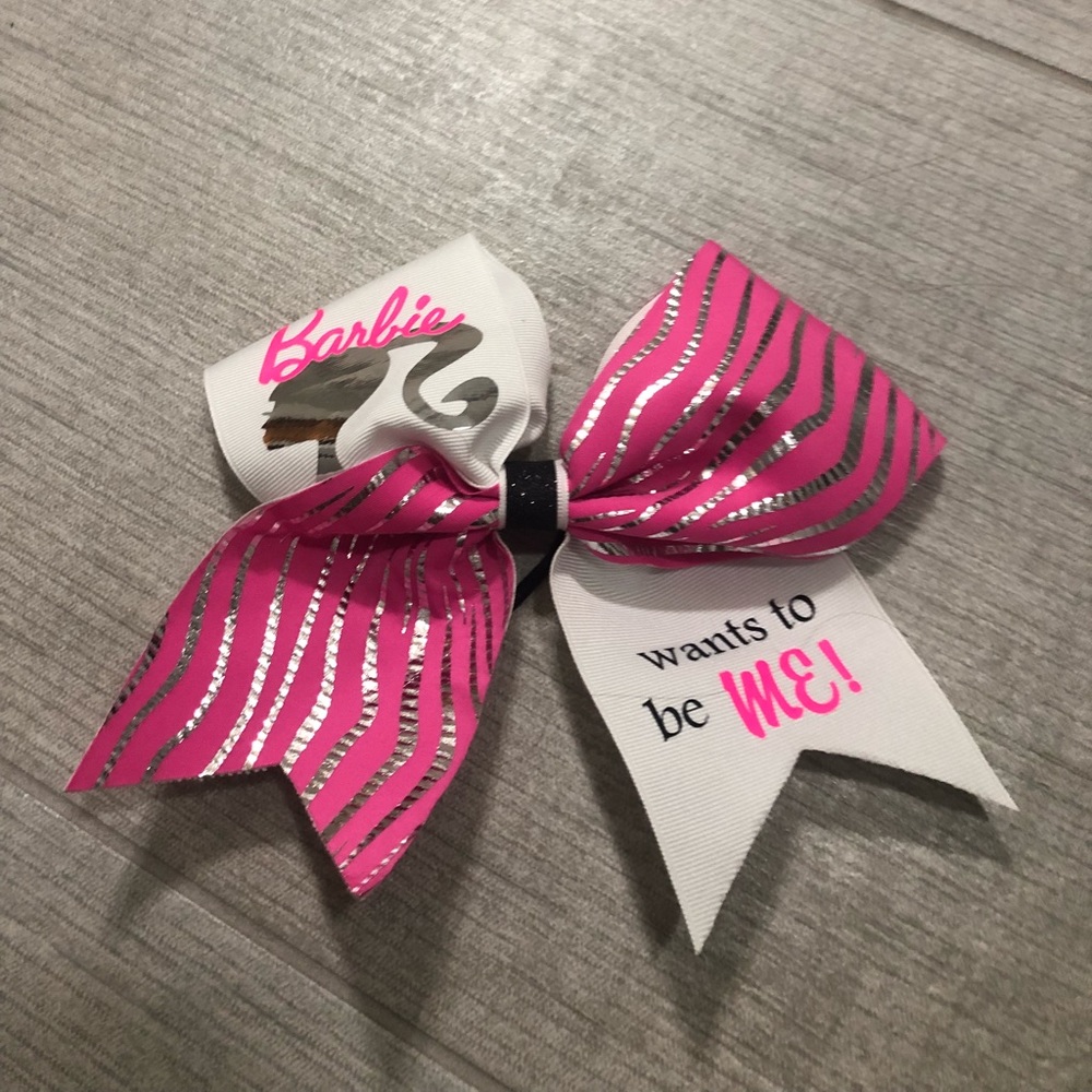 Super cute cheer bow!!